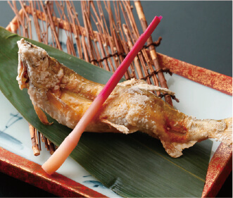 ＜GoToトラベルキャンペーン割引対象＞【鮎の塩焼き付】豪華バイキングに“鮎の塩焼き”が付いて大満足♪大人気の蟹や握り鮨も食べ放題♪